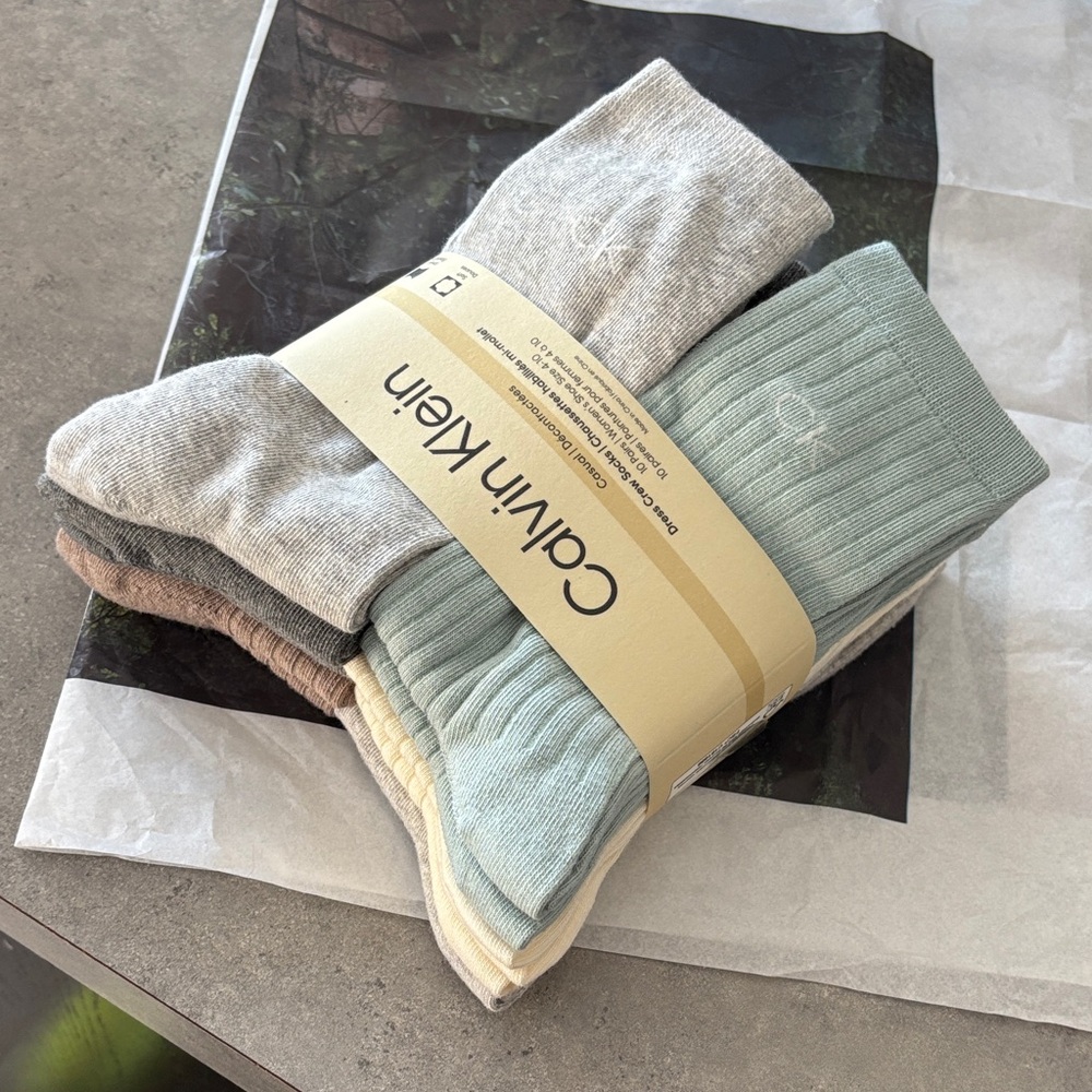 10 pairs of Calvin Klein Women's Socks - Gray, Green, Cream